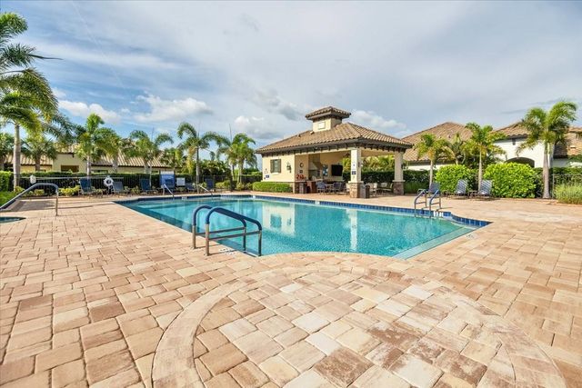 6475 POSITANO COURT, Sarasota, FL 34243