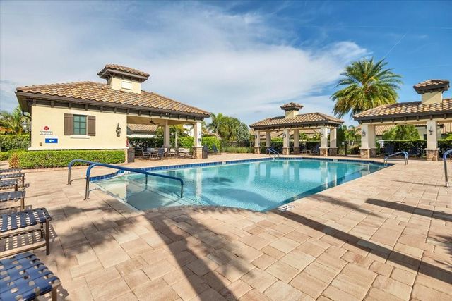 6475 POSITANO COURT, Sarasota, FL 34243
