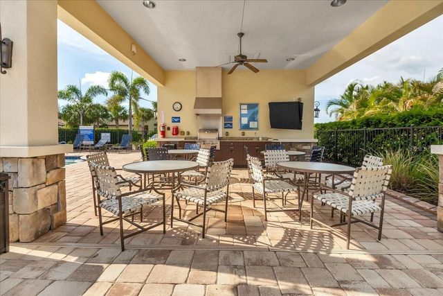 6475 POSITANO COURT, Sarasota, FL 34243