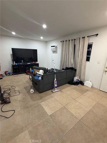 7596 Fillmore, Buena Park, CA 90620