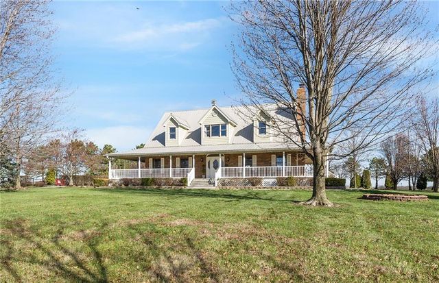 15649 Elm Branch Road, Windsor, MO 65360