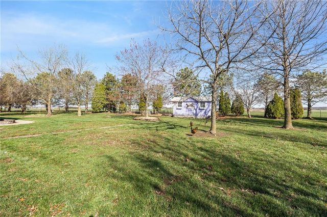 15649 Elm Branch Road, Windsor, MO 65360
