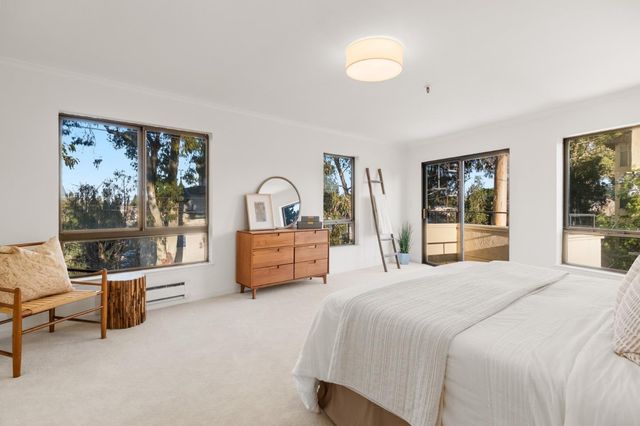 1500 Willow Avenue 301, Burlingame, CA 94010