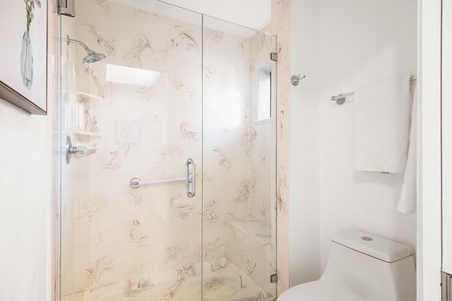 1500 Willow Avenue 301, Burlingame, CA 94010