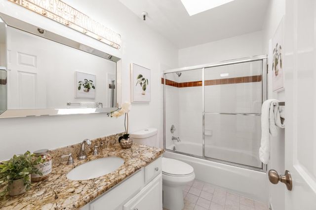 1500 Willow Avenue 301, Burlingame, CA 94010