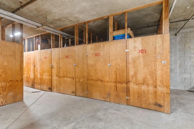 1500 Willow Avenue 301, Burlingame, CA 94010