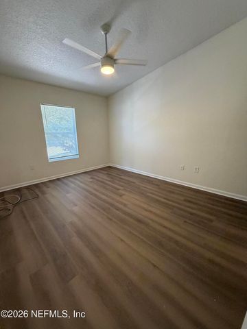 1418 MANOTAK POINT Drive 201, Jacksonville, FL 32210