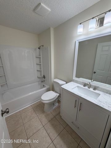 1418 MANOTAK POINT Drive 201, Jacksonville, FL 32210