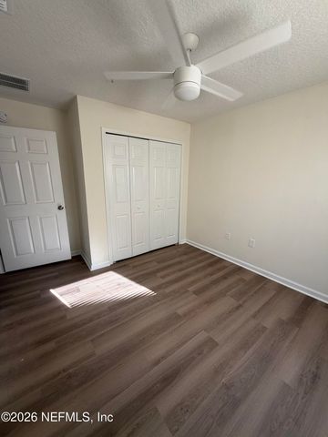 1418 MANOTAK POINT Drive 201, Jacksonville, FL 32210