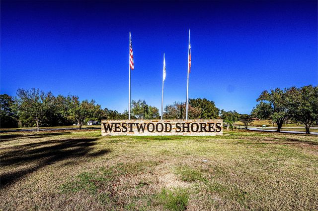 14 Westwood Drive W, Trinity, TX 75862