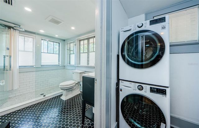 620 EARLE AVENUE N, St Petersburg, FL 33705