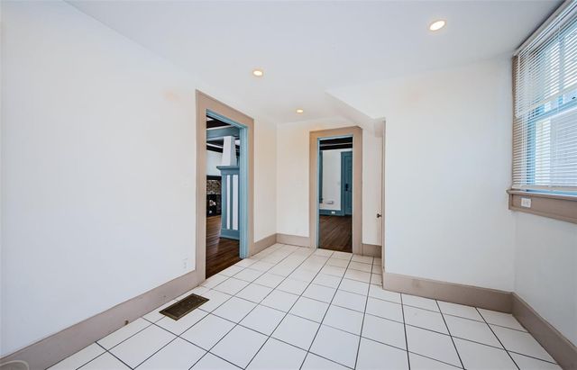 620 EARLE AVENUE N, St Petersburg, FL 33705