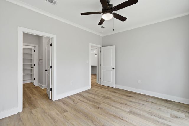 5 Eric Nobles Ln., Sumrall, MS 39482