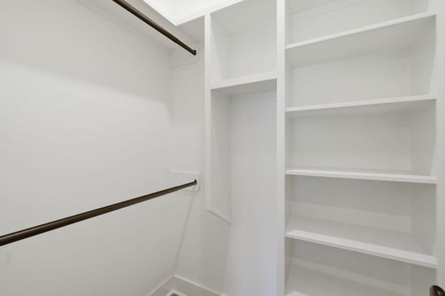 5 Eric Nobles Ln., Sumrall, MS 39482