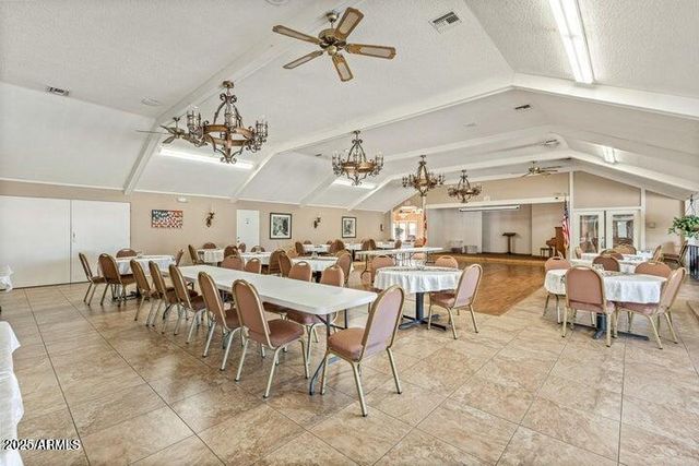 201 S Greenfield Road 197, Mesa, AZ 85206