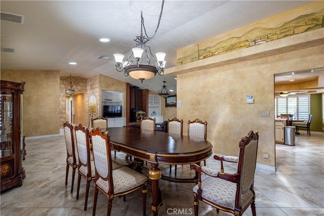 16728 Shirwaun, Apple Valley, CA 92307