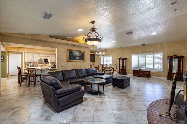 16728 Shirwaun, Apple Valley, CA 92307