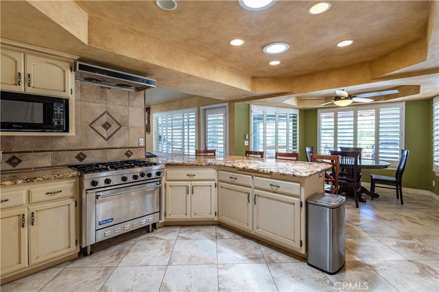 16728 Shirwaun, Apple Valley, CA 92307