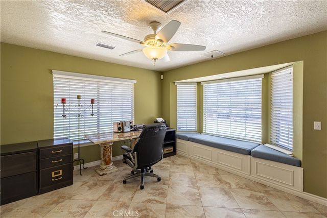16728 Shirwaun, Apple Valley, CA 92307