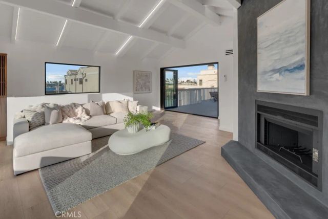 58 66th Place, Long Beach, CA 90803