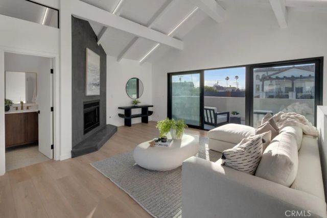 58 66th Place, Long Beach, CA 90803