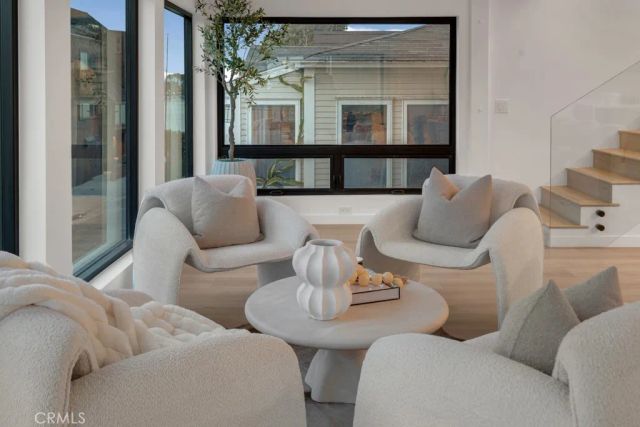 58 66th Place, Long Beach, CA 90803