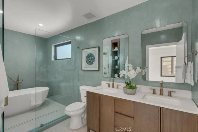 58 66th Place, Long Beach, CA 90803