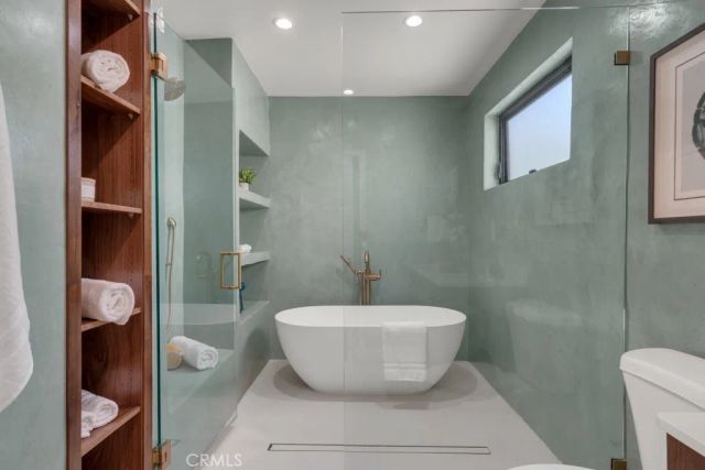58 66th Place, Long Beach, CA 90803
