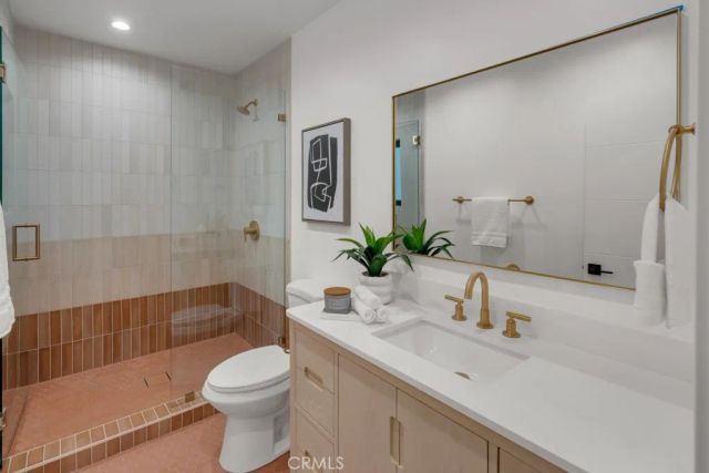 58 66th Place, Long Beach, CA 90803
