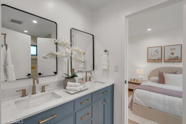 58 66th Place, Long Beach, CA 90803