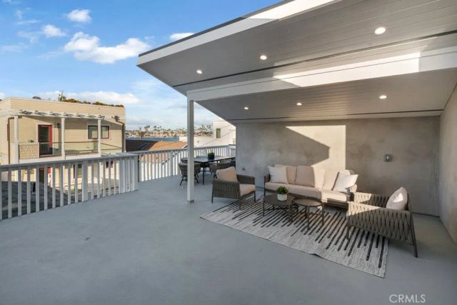 58 66th Place, Long Beach, CA 90803