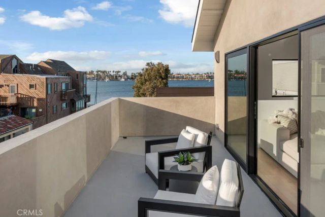 58 66th Place, Long Beach, CA 90803