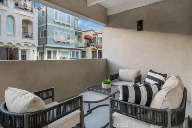 58 66th Place, Long Beach, CA 90803