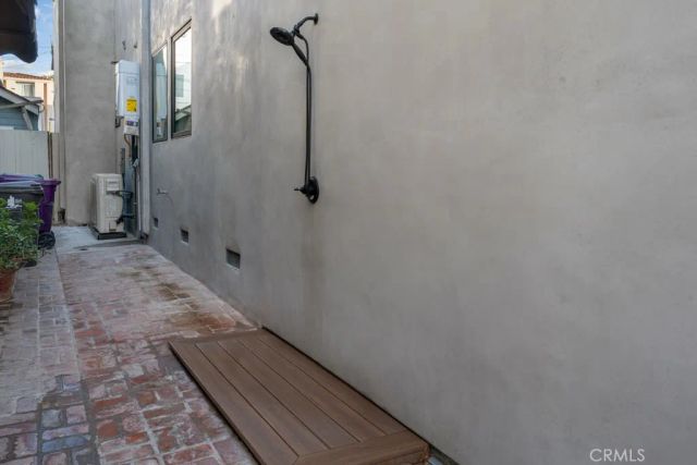 58 66th Place, Long Beach, CA 90803