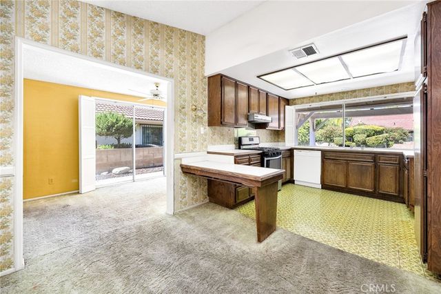 2080 Silver Oak, Hemet, CA 92545