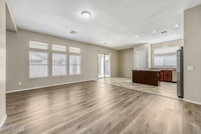 25817 N DESERT MESA Drive, Surprise, AZ 85387