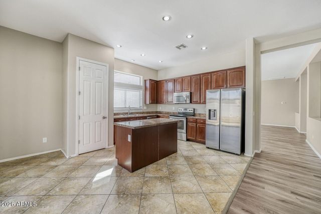 25817 N DESERT MESA Drive, Surprise, AZ 85387