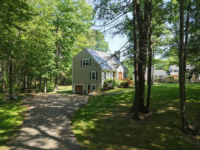 20 Purington Lane, Hampton, NH 03842