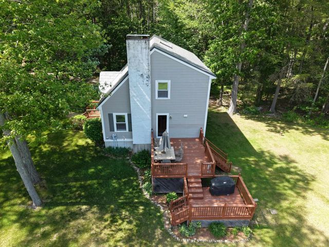 20 Purington Lane, Hampton, NH 03842