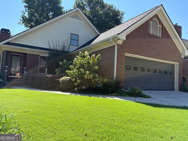 1224 Hunters Drive, Stone Mountain, GA 30083