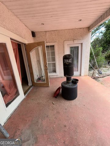 238 Winchester Drive, Douglas, GA 31535
