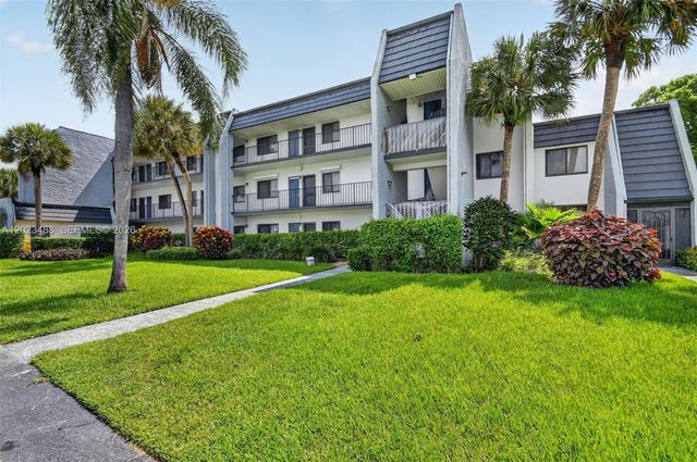 4230 Deste Court 107, Lake Worth, FL 33467