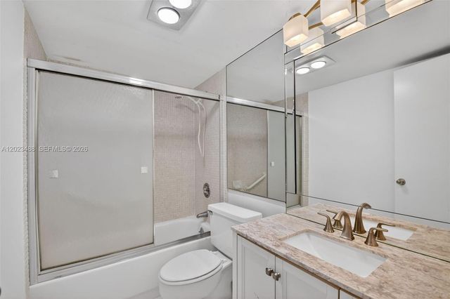 4230 Deste Court 107, Lake Worth, FL 33467