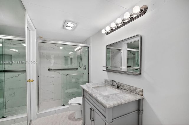4230 Deste Court 107, Lake Worth, FL 33467