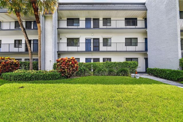 4230 Deste Court 107, Lake Worth, FL 33467