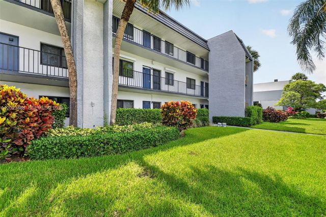 4230 Deste Court 107, Lake Worth, FL 33467
