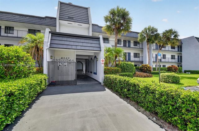 4230 Deste Court 107, Lake Worth, FL 33467
