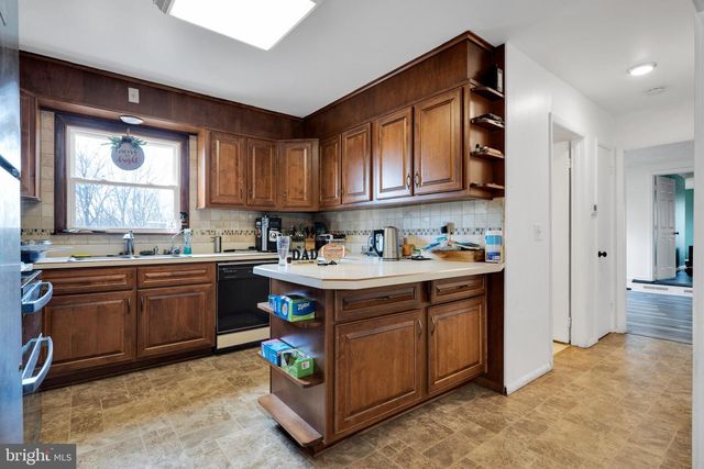 21 TIMBER, Mechanicsburg, PA 17050