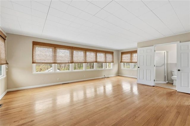 5305 N Cypress Avenue, Kansas City, MO 64119