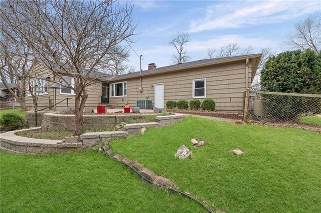 5305 N Cypress Avenue, Kansas City, MO 64119